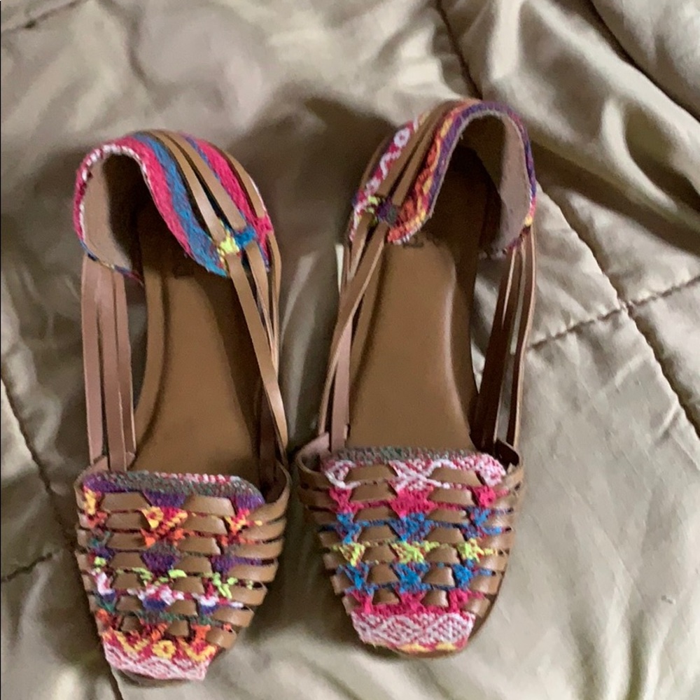 New little girl sandals